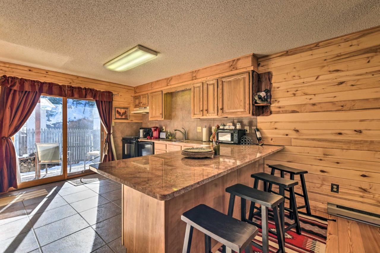 Downtown Red River Retreat With Mtn Views And Yard Kültér fotó